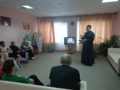 Клирики Саратовской епархии встретились с беженцами из ДНР и ЛНР, размещенными в Вольске