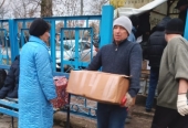 В Шахтинской епархии распределяют прибывающие гуманитарные грузы среди вынужденных переселенцев с Донбасса