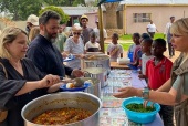 Прихожане русского храма в Йоханнесбурге приготовили угощение для воспитанников детского дома