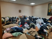 Помощь беженцам и пострадавшим мирным жителям продолжают оказывать в Челябинской митрополии