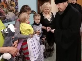 Епископ Ливенский и Малоархангельский Нектарий посетил беженцев из Украины, прибывших в Ливны и Ливенский район