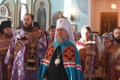 Глава Казахстанского митрополичьего округа совершил Литургию в Константино-Еленинском соборе Костаная
