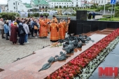 В Минске молитвенно почтили память жертв произошедшей 23 года назад трагедии на Немиге