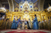 Патріарше служіння напередодні свята Казанської ікони Божої Матері у Богоявленському кафедральному соборі м. Москви