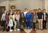 В Воронежской епархии прошли встречи беженцев с космонавтом Петром Дубровым