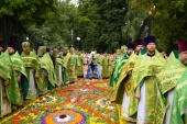 В день памяти преподобной Манефы Гомельской Патриарший экзарх всея Беларуси возглавил Литургию в Петропавловском соборе Гомеля