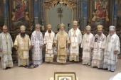 В праздник Преображения Господня архиереи из шести Поместных Церквей совершили Божественную литургию в Успенском соборе Будапешта