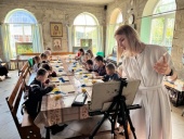 В Мариуполе и Мелитополе при поддержке московской больницы святителя Алексия провели академические мастер-классы по рисованию