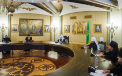O Αγιώτατος Πατριάρχης Κύριλλος συναντήθηκε με τα μέλη της Επιτροπής Διαλόγου μεταξύ της Ρωσικής Ορθοδόξου και της Κοπτικής Εκκλησίας