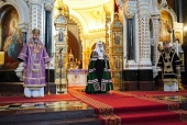 У день свята Воздвиження Хреста Господнього Предстоятель Руської Церкви відправив Літургію в Храмі Христа Спасителя