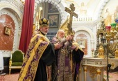 Напередодні свята Воздвиження Хреста Господнього Святіший Патріарх Кирил звершив всеношну в Храмі Христа Спасителя