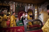 Hierarchs of the Serbian Church concelebrate with His Holiness Patriarch Kirill at the Liturgy in the Dormition Cathedral of the Moscow Kremlin.