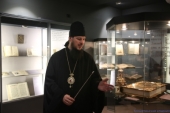 При участии Тольяттинской епархии открылась выставка старинных церковных книг и утвари
