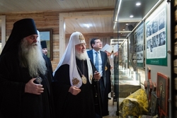 Святіший Патріарх Кирил відвідав будинок-музей «Сповідник віри Христової ієрей Василій Гундяєв» у Лукоянові
