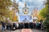 Глава Казахстанского митрополичьего округа освятил новосооруженные купола и кресты для старейшего храма Алма-Аты