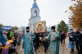В праздник Казанской иконы Божией Матери и День народного единства в Тихорецке состоялся первый общегородской крестный ход