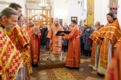 В день памяти великомученицы Екатерины Патриарший экзарх всея Беларуси совершил Литургию в Петропавловском соборе г. Минска