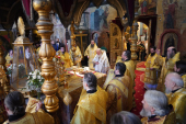 Патриаршее служение в Неделю 30-ю по Пятидесятнице в Успенском соборе Московского Кремля