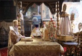 В день памяти святителя Макария Московского председатель Синодального отдела по монастырям и монашеству совершил Литургию в Успенском соборе Московского Кремля