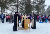 В Бежецкой епархии прошли молодежные соревнования по лыжным гонкам «Сретенские старты»