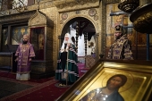 В день памяти святителя Ермогена Предстоятель Русской Церкви совершил Литургию в Успенском соборе Московского Кремля