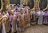 В Смоленске молитвенно отметили 10-летие архиерейской хиротонии митрополита Смоленского Исидора