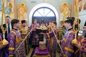 У Неділю Хрестопоклонну Святіший Патріарх Кирил звершив освячення головного храму МНС Росії та Літургію у новоосвяченому храмі