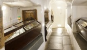 Возобновлен доступ верующих в Ближние и Дальние пещеры Киево-Печерской лавры
