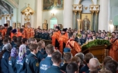Митрополит Курский Герман совершил Пасхальный молебен для учащихся кадетских классов