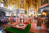 В Неделю 2-ю по Пасхе Святейший Патриарх Кирилл совершил Литургию в Храме Христа Спасителя