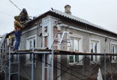 27 частных домов отремонтировали с марта православные волонтеры-строители. Информационная сводка о помощи беженцам (за 29 апреля — 1 мая 2023 года)