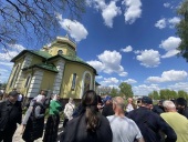 При захвате храма в Киевской области рейдеры избили прихожан