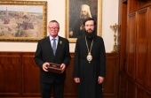 Metropolitan Anthony presented Patriarchal award to head of Department for Relations with Russia of Aid of the Church in Need foundation