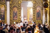 У день свята Вознесіння Господнього Святіший Патріарх Кирил звершив Літургію в храмі «Велике Вознесіння» біля Нікітських Воріт м. Москви