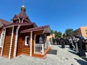 Архиепископ Калининградский Серафим освятил часовню на территории Янтарного комбината