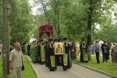 В праздник Собора Вологодских святых состоялось перенесение мощей праведного Александра Баданина в Лазаревский храм г. Вологды