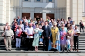 Чествование супружеских пар в День семьи, любви и верности прошло в главном соборе Хабаровской епархии