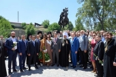 В Алма-Ате состоялось открытие памятника благоверному князю Александру Невскому