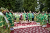 В день памяти преподобной Манефы Гомельской Патриарший экзарх всея Беларуси возглавил Литургию в Петропавловском кафедральном соборе города Гомеля