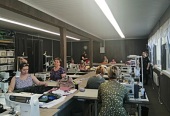 В Гатчинской епархии открыли благотворительную швейную мастерскую
