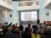 В Санкт-Петербургской епархии открылась выставка современного сакрального искусства «Альфа и Омега»