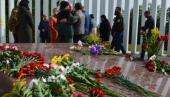 В 15-ю годовщину авиакатастрофы в Перми у мемориала погибшим совершено заупокойное богослужение