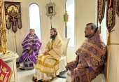 Председатель ОВЦС в праздник Воздвижения Креста Господня совершил Литургию в храме апостола Филиппа в ОАЭ