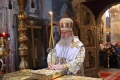 В день памяти святителей Московских председатель Синодального отдела по монастырям и монашеству совершил Литургию в Успенском соборе Московского Кремля