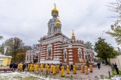 Предстоятель Русской Церкви совершил освящение Воскресенского храма на Смоленском кладбище Санкт-Петербурга