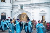 В Вятскую епархию принесена чудотворная Феодоровская икона Божией Матери из г. Костромы