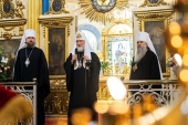 Святейший Патриарх Кирилл посетил Смоленский храм и часовню блаженной Ксении на Смоленском кладбище Санкт-Петербурга