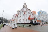 Патриарший наместник Московской митрополии возглавил освящение Георгиевского храма в подмосковном поселке Жилино