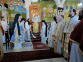 O επικεφαλής της Ρωσικής Εκκλησιαστικής Αποστολής στην Ιερουσαλήμ συμμετείχε στην πατριαρχική Θεία Λειτουργία στη Γιάφα