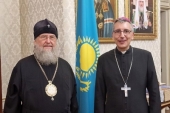 Состоялась встреча главы Казахстанского митрополичьего округа с епископом римско-католической епархии в Алма-Ате Хосе Луисом Мумбиела Сиерра